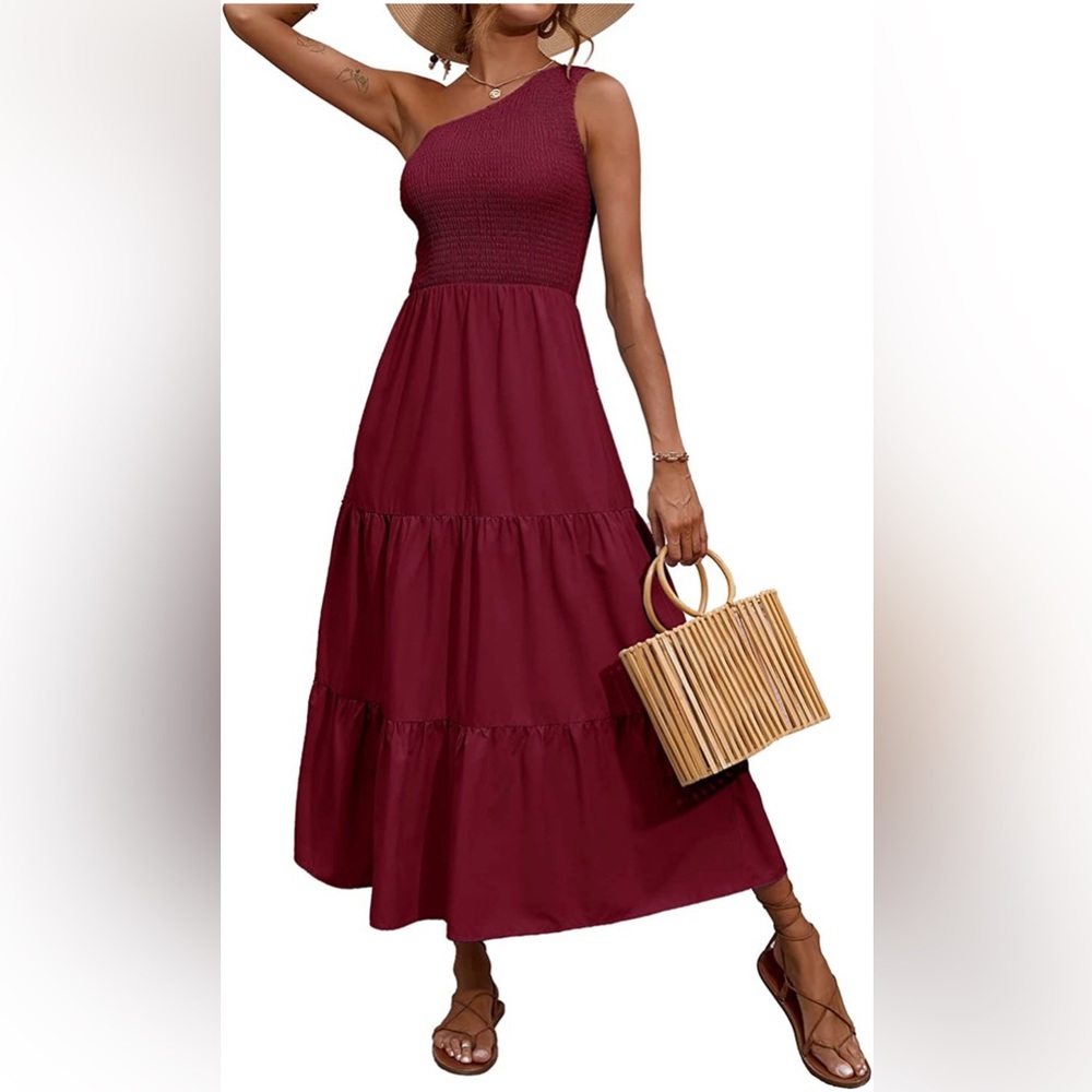 One shoulder dress